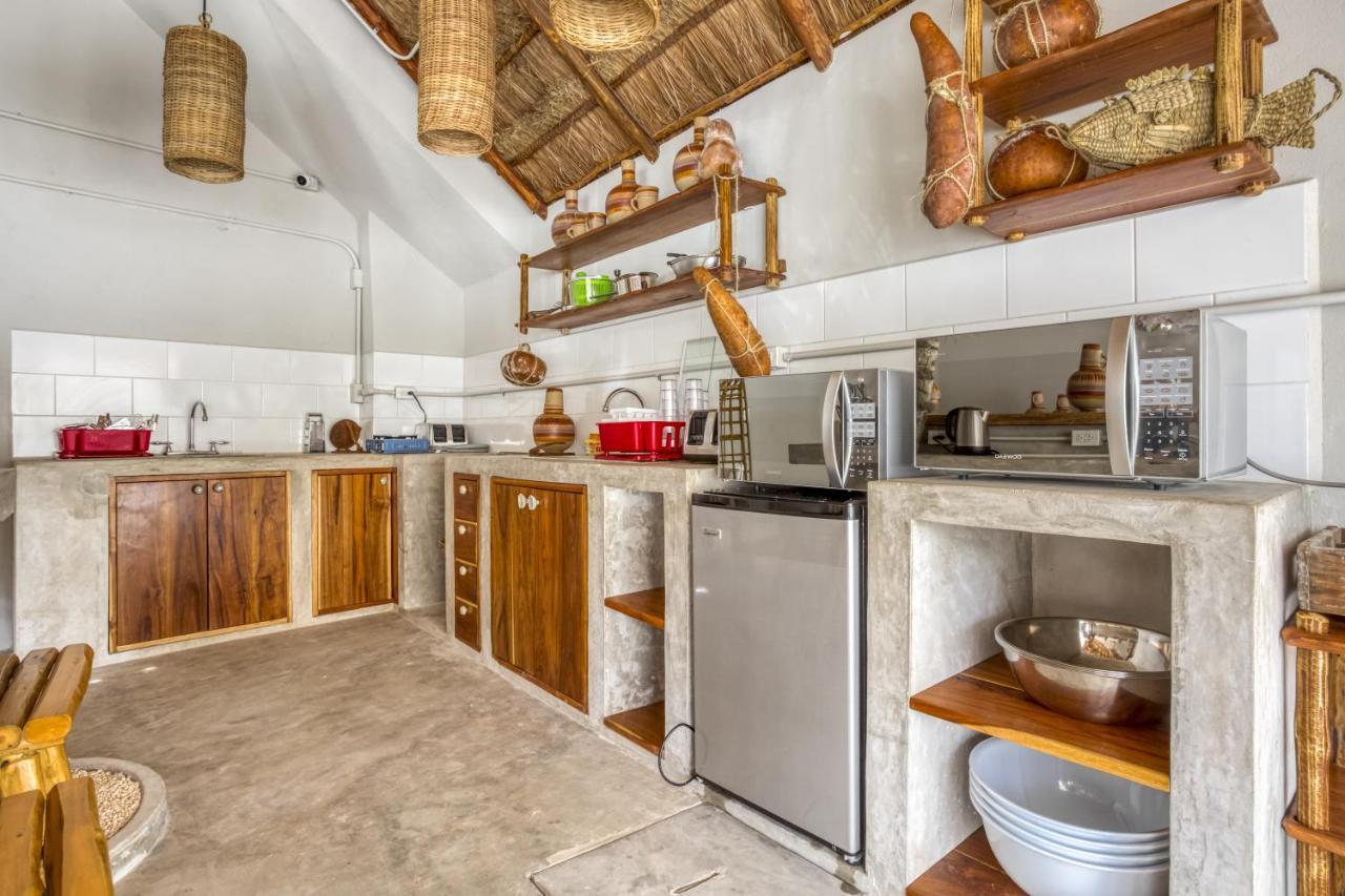 Selina Shared Los Lirios Tulum Pueblo Buitenkant foto