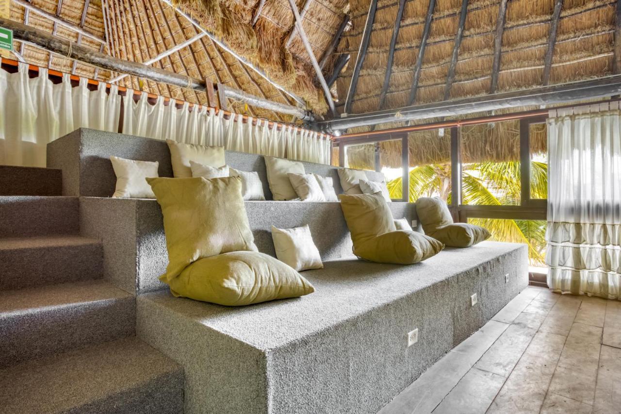 Selina Shared Los Lirios Tulum Pueblo Buitenkant foto